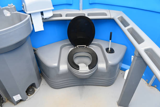 Porta potty delivery and setup in Granger, WA